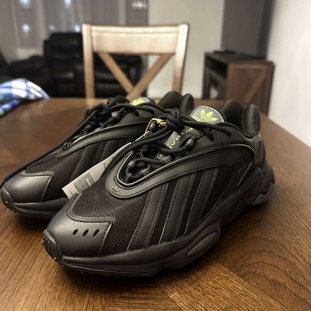 Adidas oztrail solar green sneakers